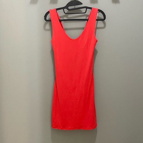 LE LIS Women’s Sleeveless Criss Cross Tie Back Back Mini Bodycon Dress NWT - Picture 9 of 11